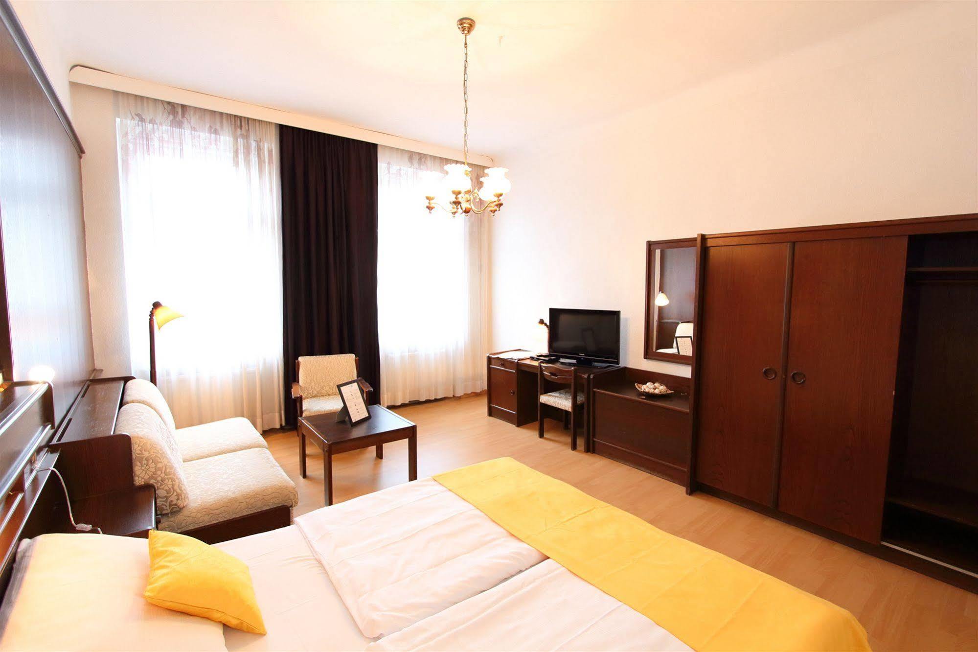 Appartement Checkvienna - Edelhof